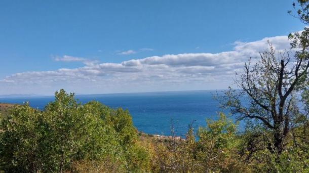 №587 Продам земельный участок на ЮБК